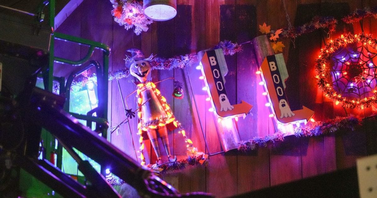 How Disney's Holiday Services Transforms Walt Disney World for Halloween 6 Detailed close-up of Jock Lindsey's Hangar Bar Halloween decorations