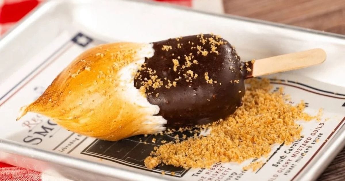 Smoked S'mores Bar from Regal Eagle Smokehouse in EPCOT
