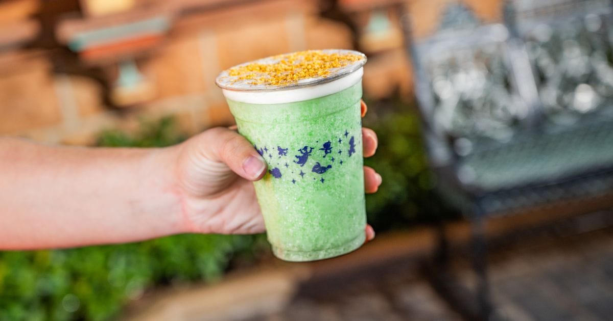 Refreshing frozen Key Lime Dream beverage served cold with sweet cream foam and a toasted crust topping