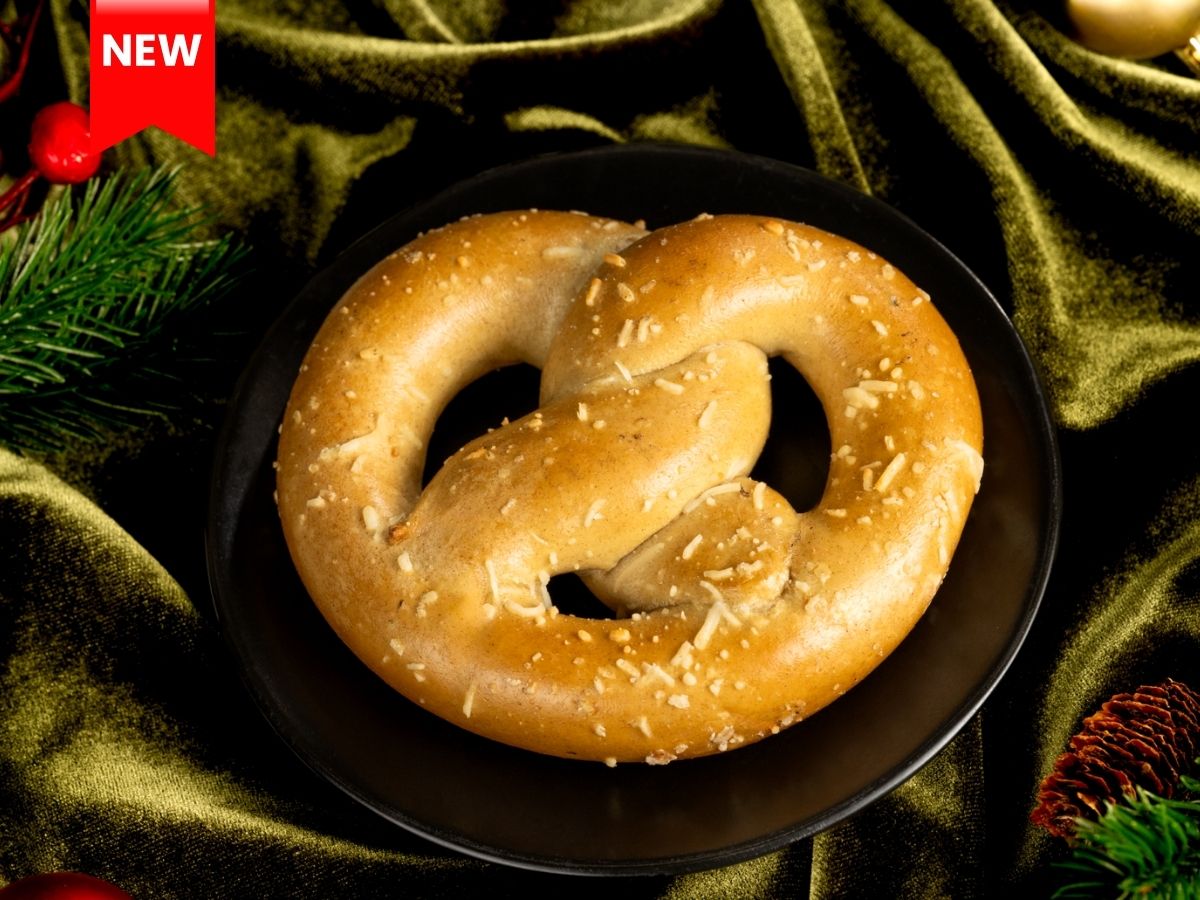 Jalapeno Cheddar Pretzel with melted cheese on the crust