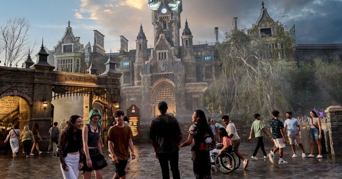 Scene from the Monsters Unchained: The Frankenstein Experiment dark ride