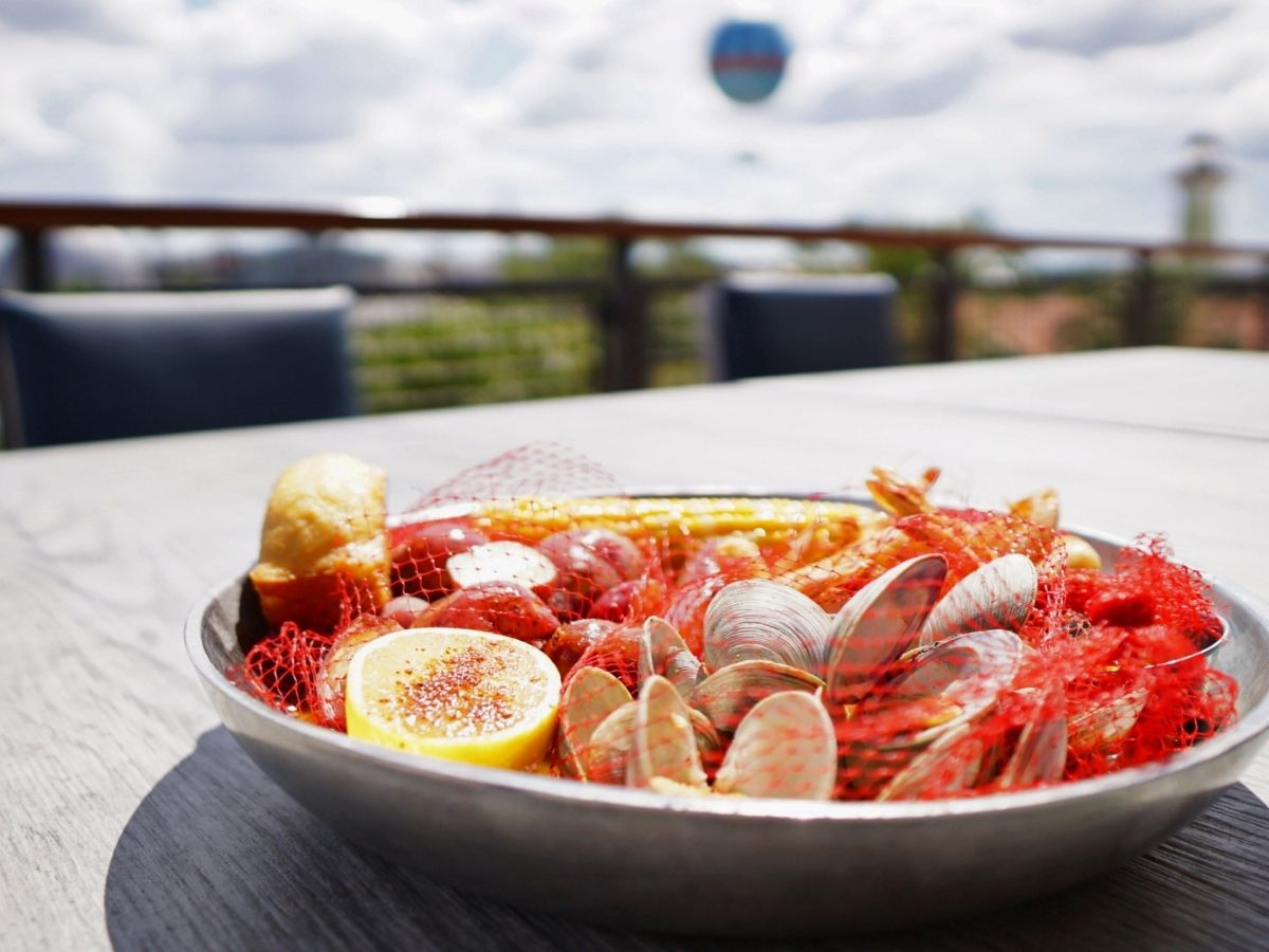 Santa's Good List Boil featuring seafood at Paddlefish