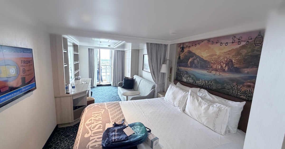 Seating and sleeping area inside Disney Treasure Room 10550