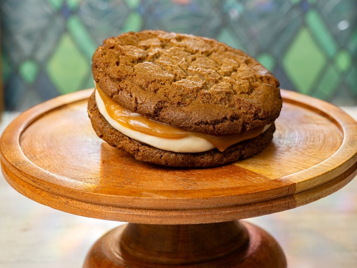 Werther's Original Caramel Gingerbread Cookie Sandwich layered with fresh caramel